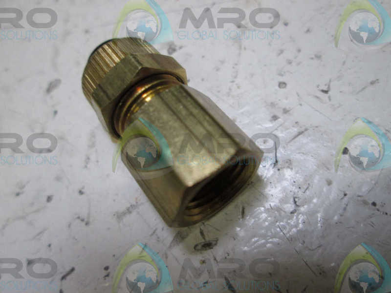 LOT OF 6 PARKER X66P-5-2 FITTINGS  NSMP