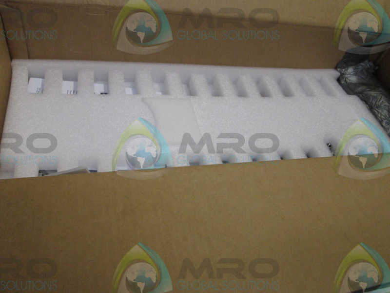 VAT 10844-CE44-ASG1/0071 A-685068 *NEW IN BOX*