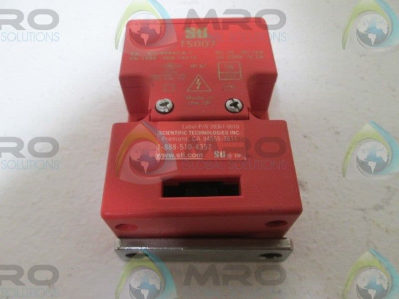 STI 44526-0020 SAFETY SWITCH  UNMP
