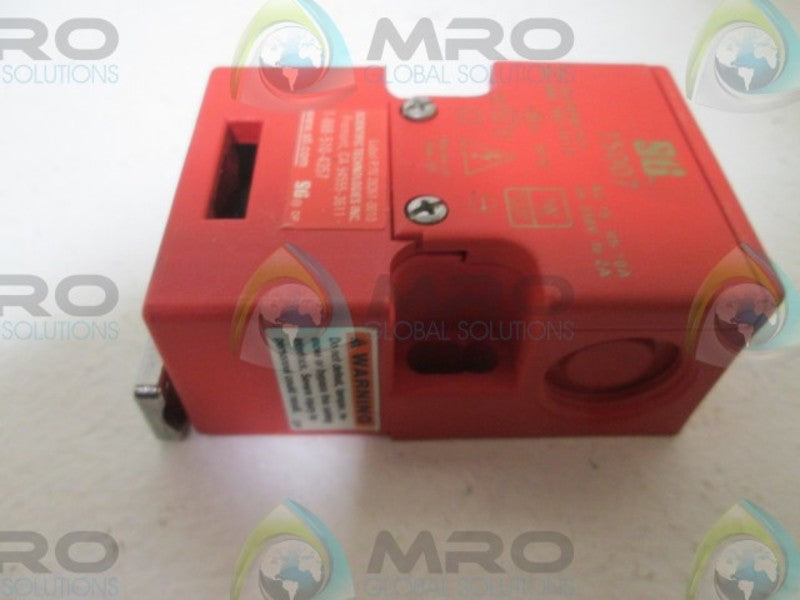 STI 44526-0020 SAFETY SWITCH  UNMP