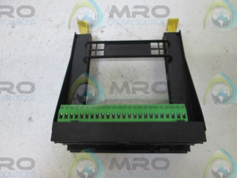 VICKERS 02104808 AMPLIFIER CARD HOLDER  NSMP