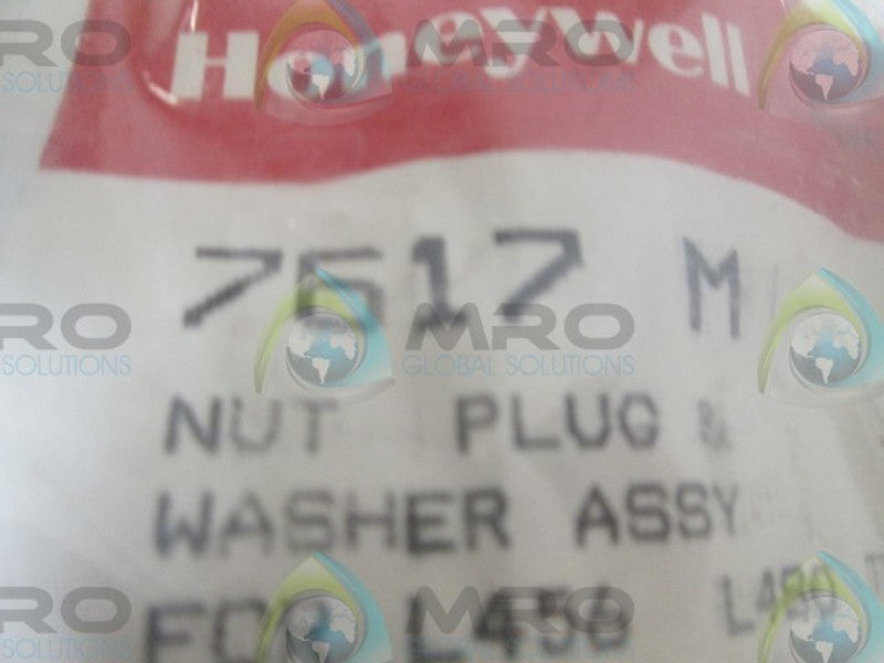 HONEYWELL 7617M BRASS COMPRESSION PLUG  NSNP