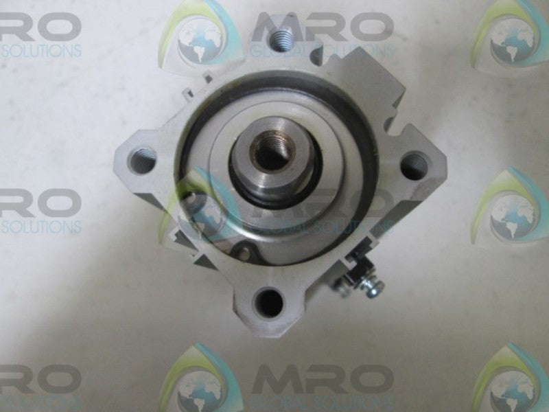SMC CDQ2A40-100D COMPACT CYLINDER  UNMP
