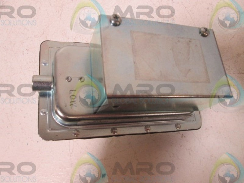CLEVELAND CONTROLS AFS-A AIR PRESSURE SENSING SWITCH  UNMP