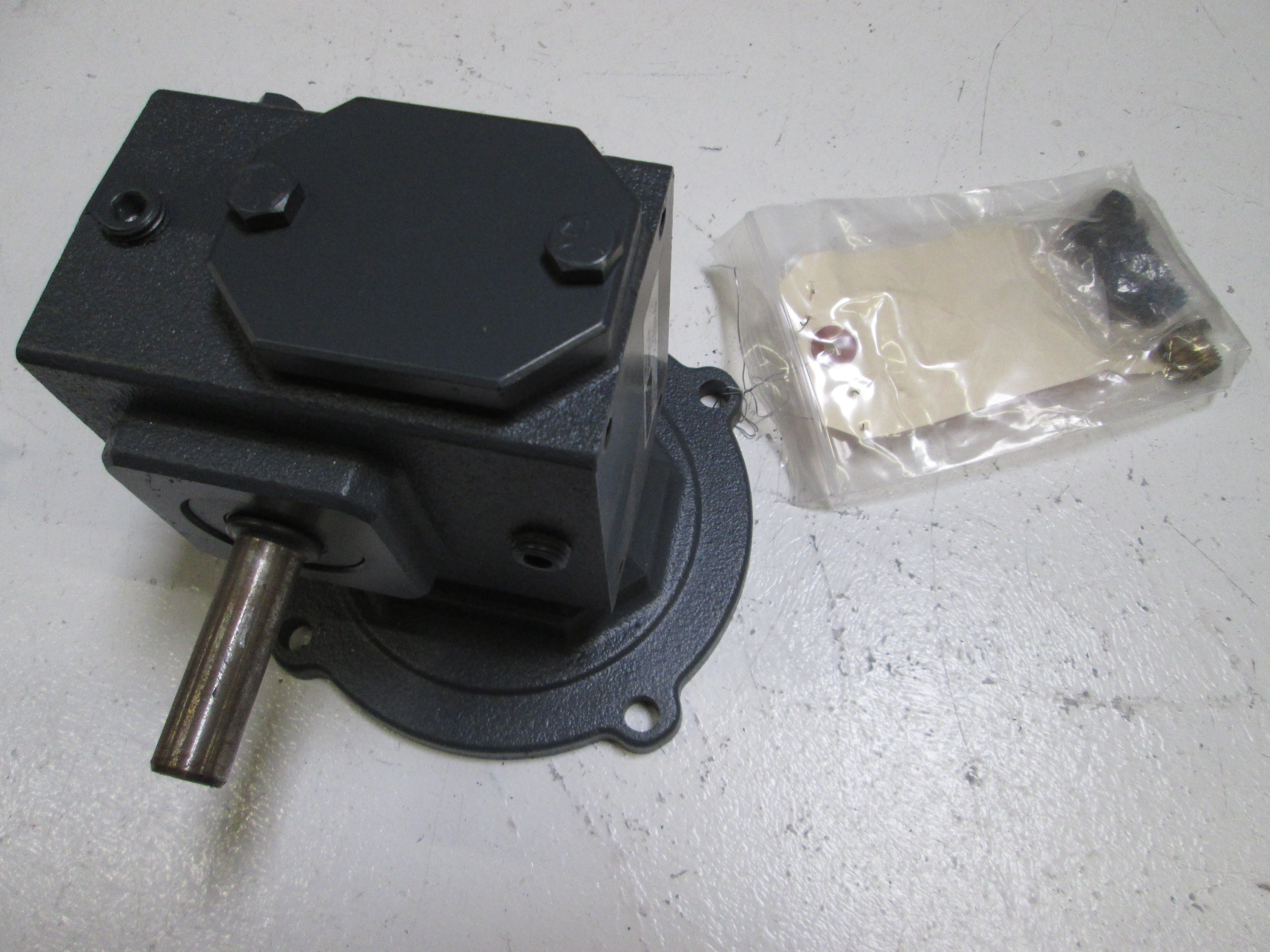 GROVE GEAR BMQ2130-2 RATIO 50 REDUCER * NEW *