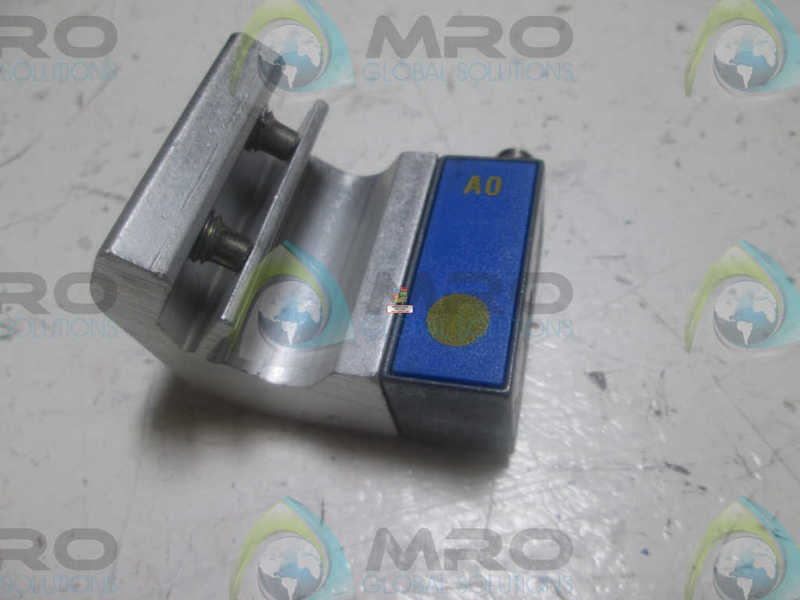 FESTO SMTO-1-NS-S=LED-24 PROXIMITY SENSOR (AS PICTURED)  UNMP