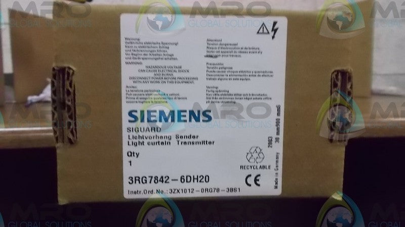 SIEMENS 3RG7842-6DH20 LIGHT CURTAIN TRANSMITTER * FACTORY SEALED *