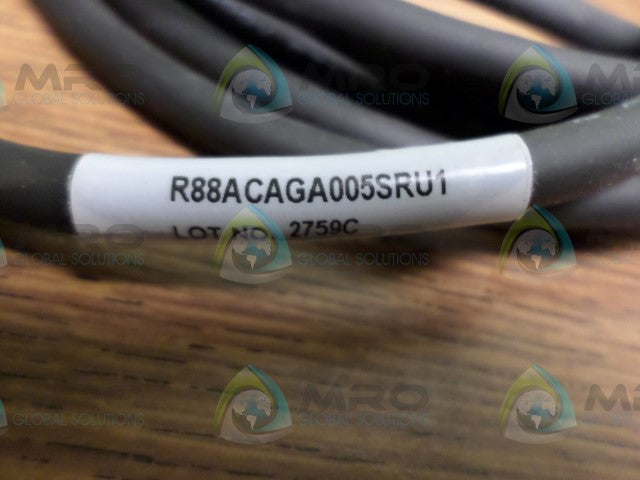 Omron R88ACAGA005SRU1 NSNP **GENUINE** R88A CAGA005SR U1