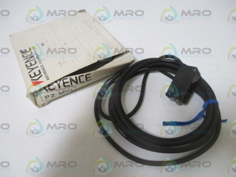 KEYENCE PZ-M61 PHOTOELECTRIC RETRO-REFELECTIVE(AS PICTURED) * NEW IN BOX *