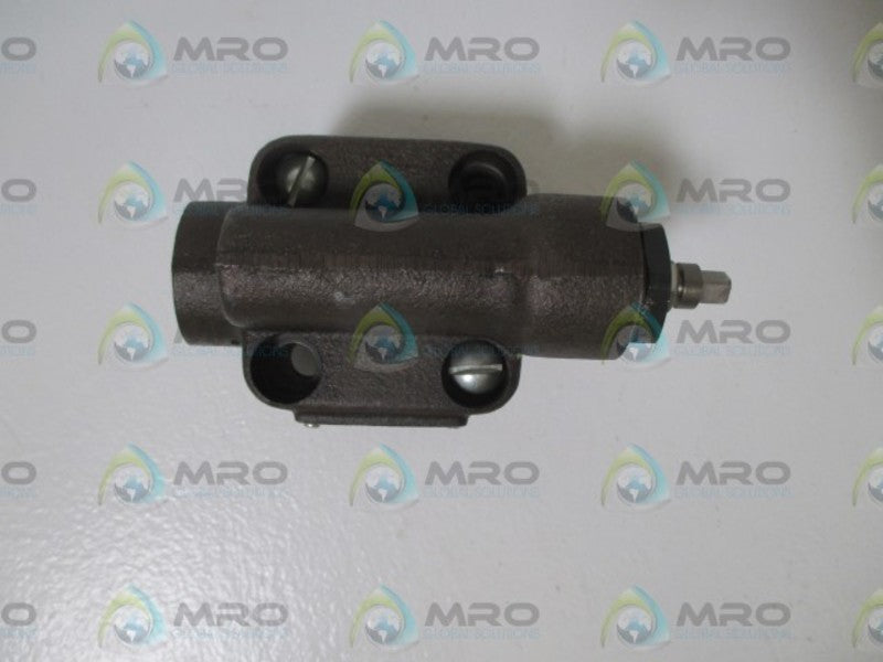 VICKERS CG 03 F 10 175068 RELIEF VALVE * NEW OUT  OF A BOX *