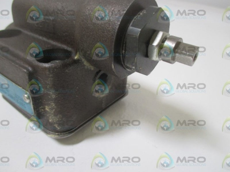 VICKERS CG 03 F 10 175068 RELIEF VALVE * NEW OUT  OF A BOX *