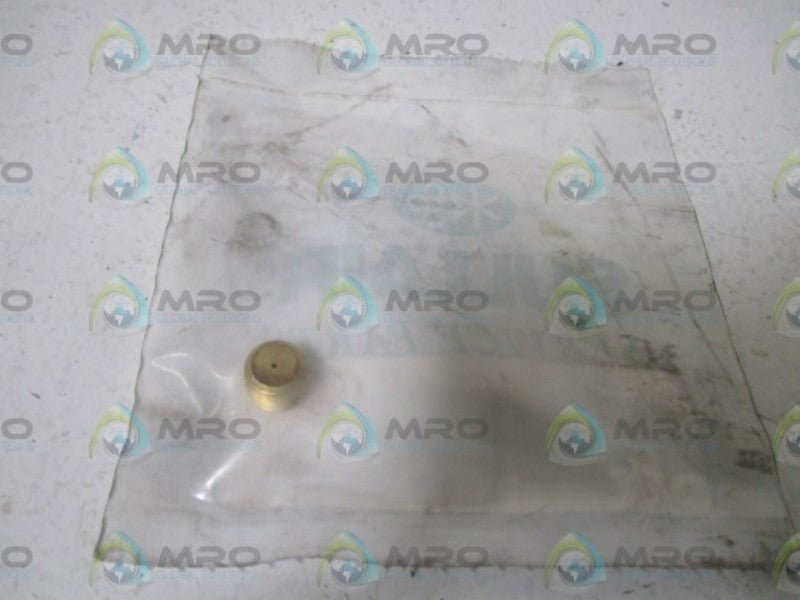 LOT OF 2 SULLAIR 02250125-774 PLUG BRASS 1/8 NPT X1/32 *NEW IN A FACTORY BAG*