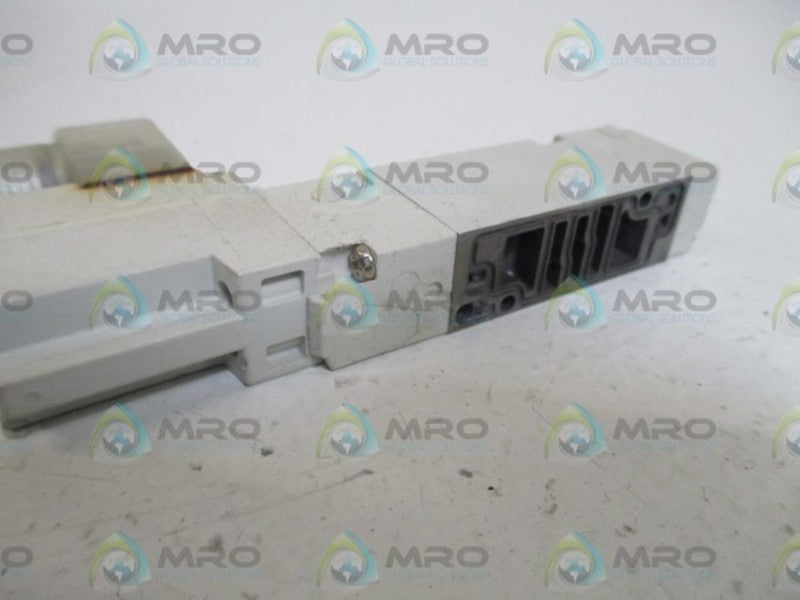 SMC VQZ2151-5YZW SOLENOID VALVE *USED*
