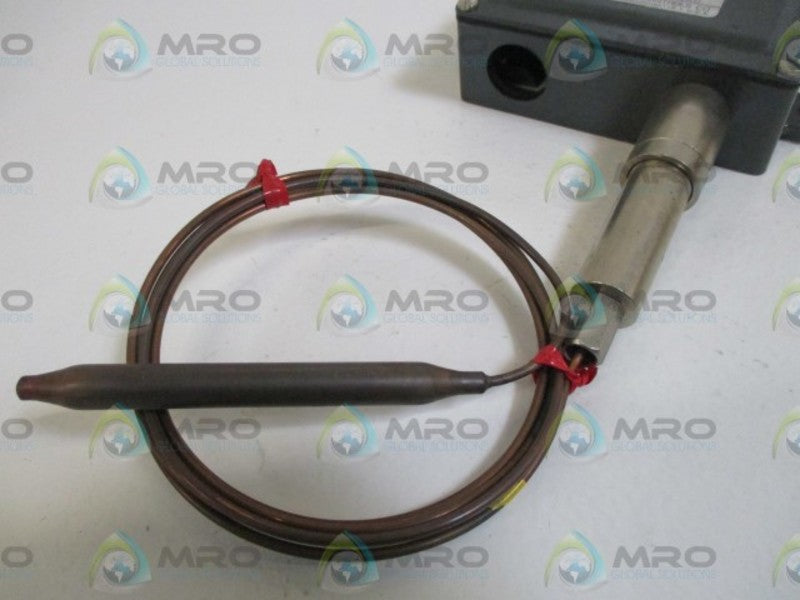 UNITED ELECTRIC E5-90B TEMPERATURE SWITCH * NEW NO BOX