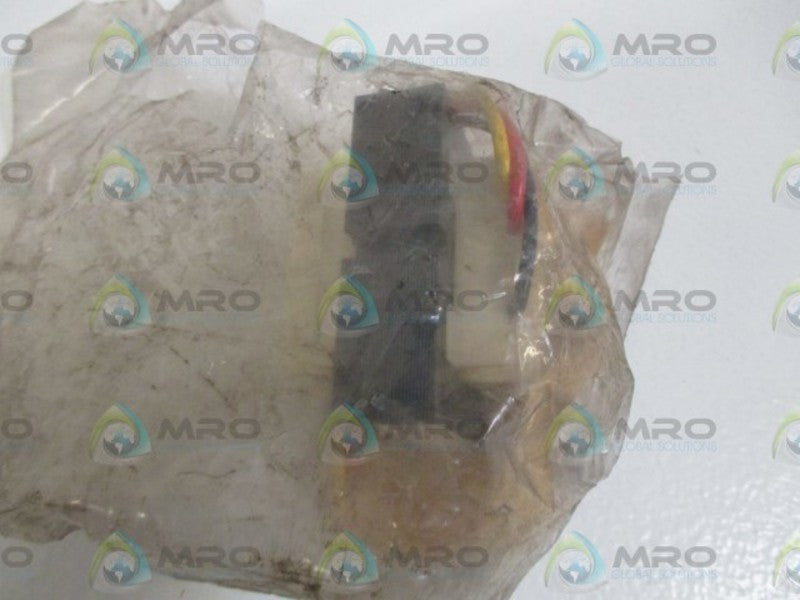 THOMAS & BETTS 103500 TRANSFORMER * NEW IN A FACTORY BAG *