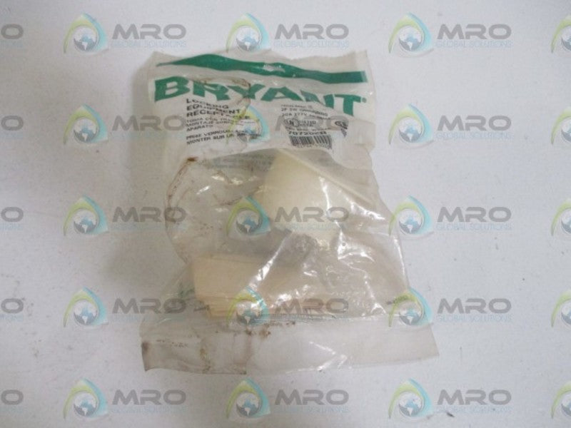 BRYANT 70720ER RECPTACLE * NEW IN A FACTORY BAG *