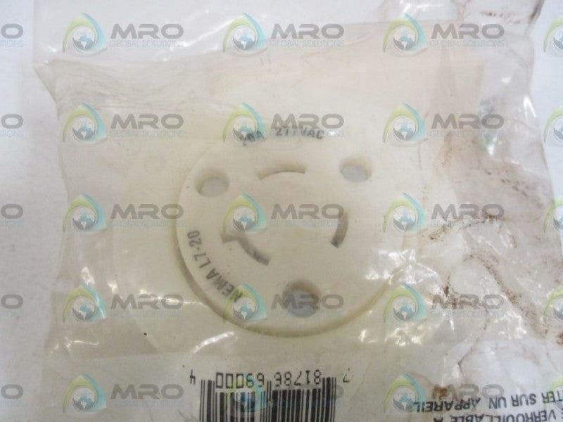 BRYANT 70720ER RECPTACLE * NEW IN A FACTORY BAG *