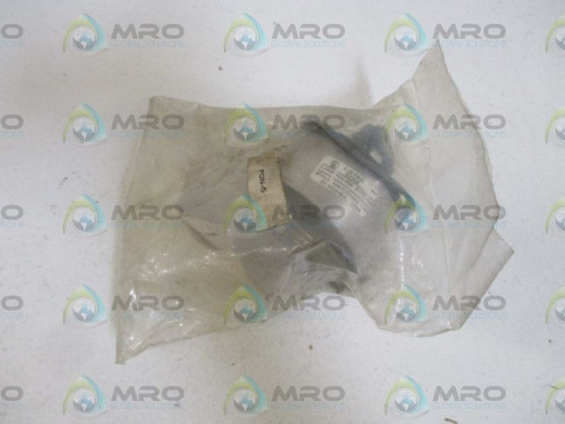 PYLE 972G LUMINAIRE FITTING * NEW IN A BAG *