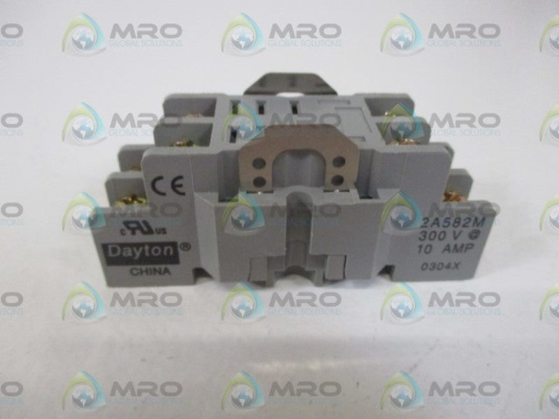 LOT OF 4 DAYTON 2A582M SOCKET *NEW NO BOX*