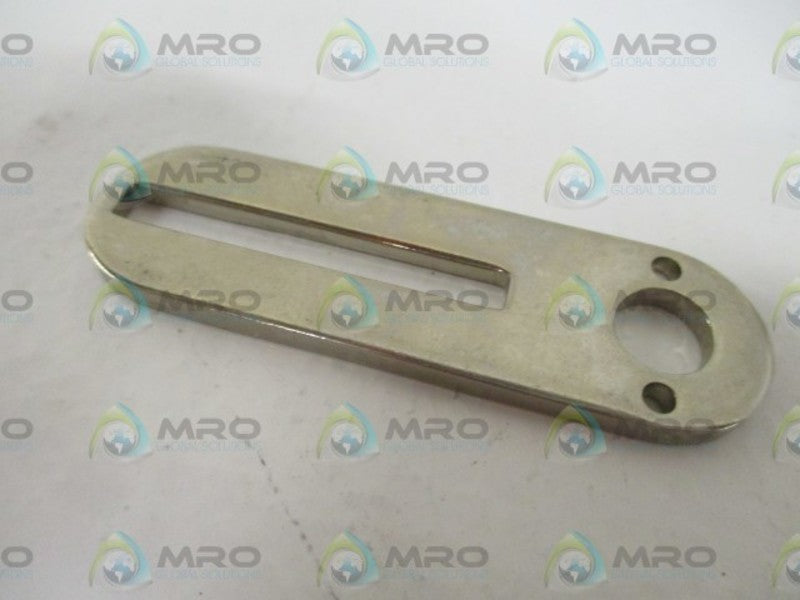 LOT OF 6 EASTMAN MACH CO. 62C1-148 BRACKET *NEW IN A BAG*