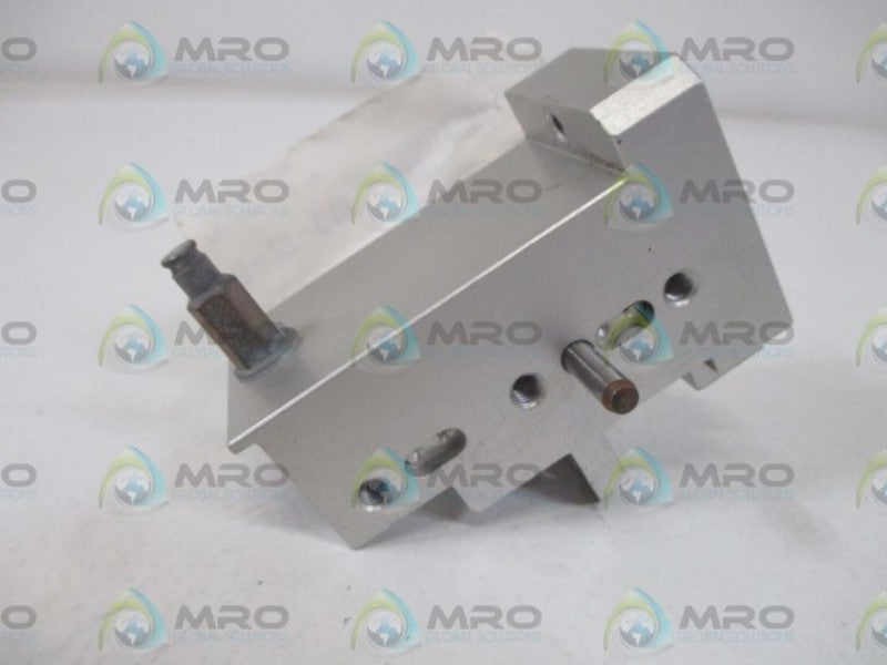 FELINS INC. 90-132-U ARM SUPPORT * NEW  OUT OF A BOX *