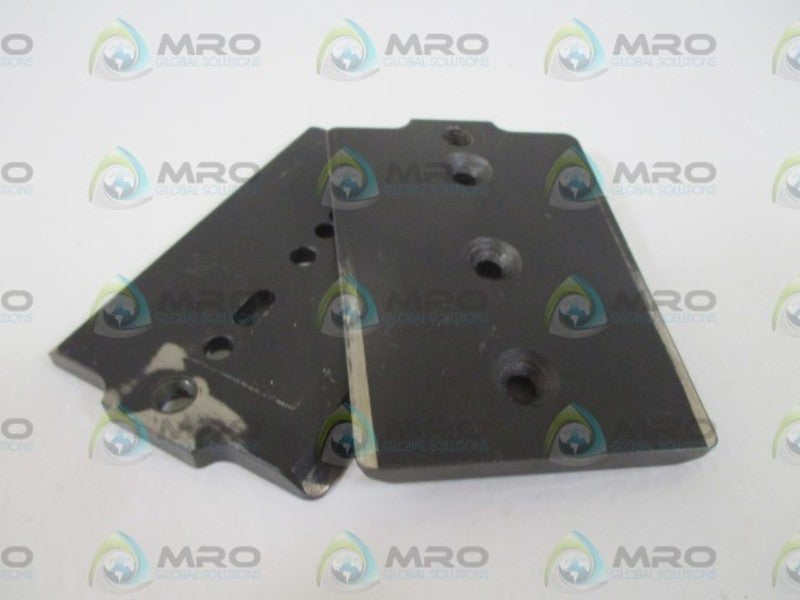LOT OF 2 FELINS INC. 90-131-U BASE PLATE *NEW IN A BAG*
