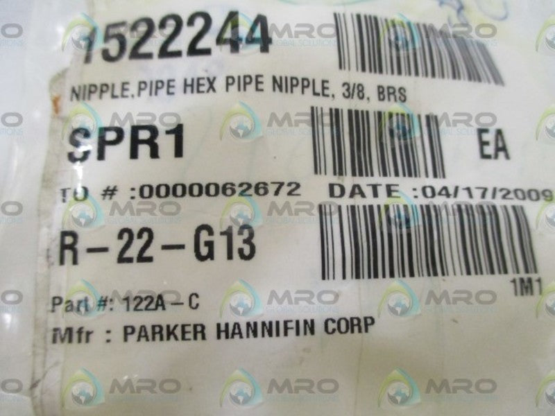 LOT OF 8 PARKER 122A-C PIPE HEX NIPPLE 3/8" *NEW IN A BAG *