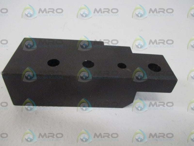 GREYDON INC. GN3026D-02 PINCH MOUTING BLOCK * NEW OUT OF A  BOX *