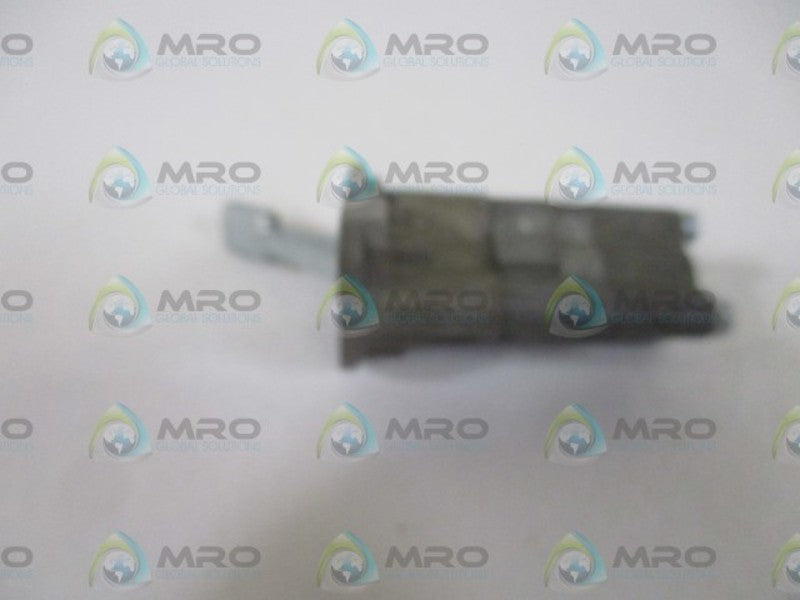 VROOM ENGR & MFG INC. 70V1311 SWITCH * NEW IN A BAG *