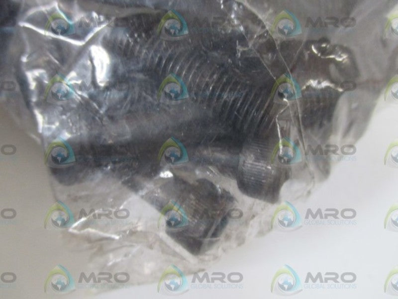 LOT OF 100 PEGASUS CORP. 4512 PRESS SCREW *NEW IN A BAG*