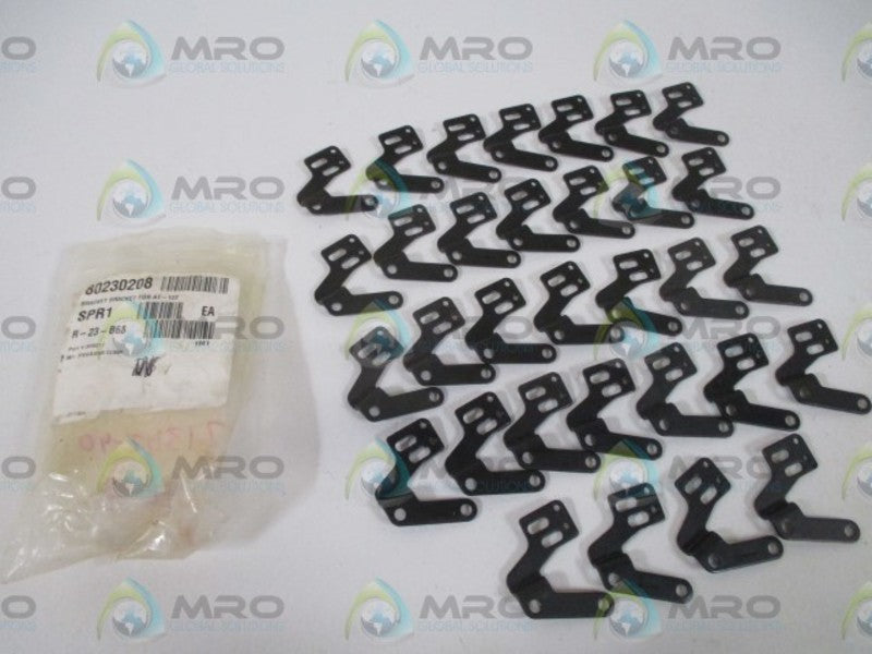 LOT OF 32 PEGASUS CORP. 308017 BRACKET *NEW IN A BAG*