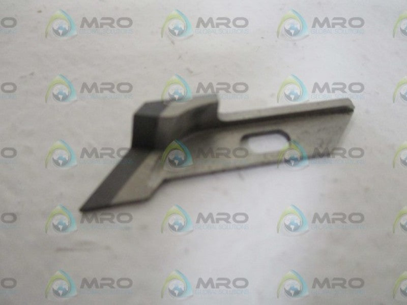 LOT OF 15 PEGASUS CORP. 210755 ANGLE UPPER KNIFE *NEW IN A BAG*