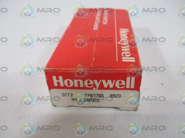 LOT OF 2 HONEYWELL AML21BBA2CC UNSEALED OI-PB SWITCH *NEW IN BOX*