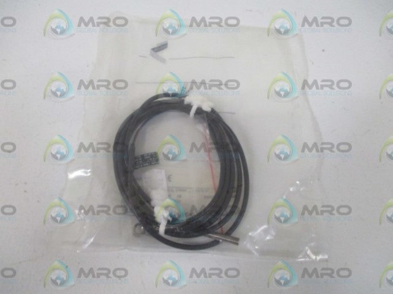 IFM EFECTOR IY5033 INDUCTIVE PROXIMITY SENSOR * NEW IN A FACTORY BAG *