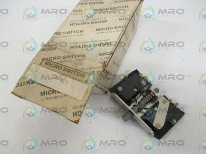 MICRO SWITCH 24AC1 DOOR INTERLOCK SWITCH * NEW  OUT OF A BOX *