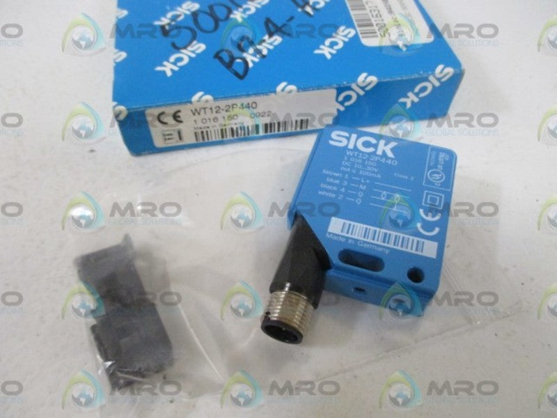 SICK WT12-2P440 PHOTOELECTRIC SENSOR *NEW IN BOX*
