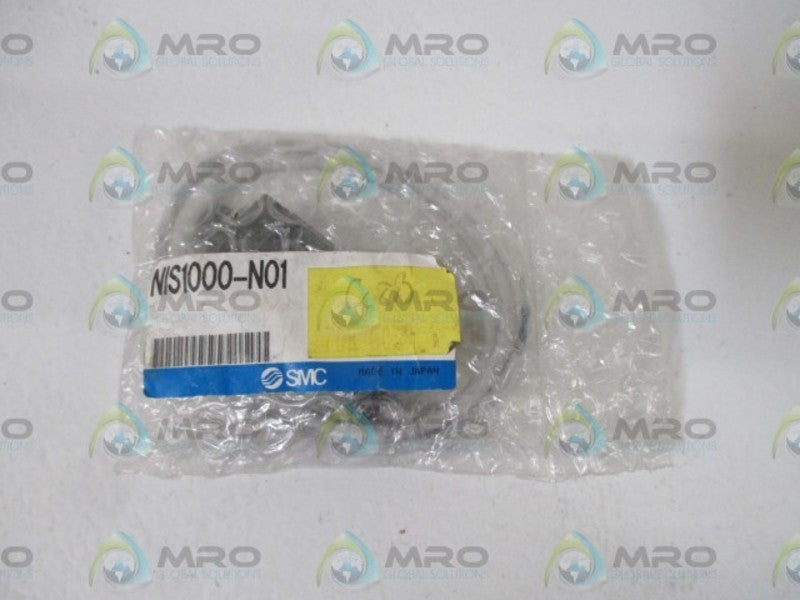 SMC NIS1000-N01 PRESSURE REED SWITCH * NEW IN A BAG *
