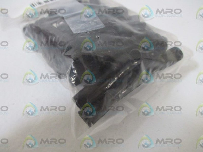 LOT OF 49 MC973008X06B CONNECTOR*NEW IN A BAG*