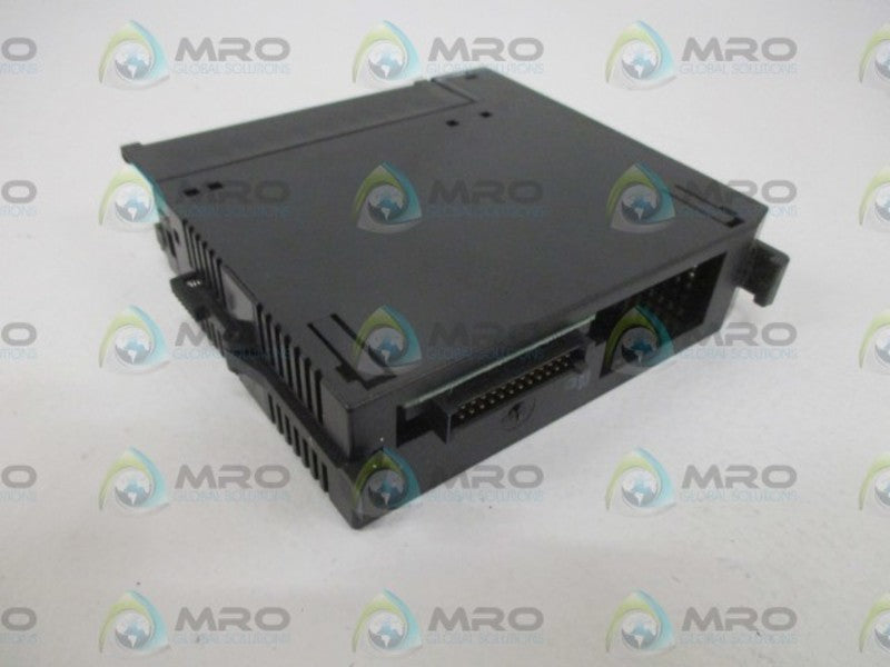 GE FANUC IC693MDL241F INPUT 24VAC/VDC 16PT * USED *