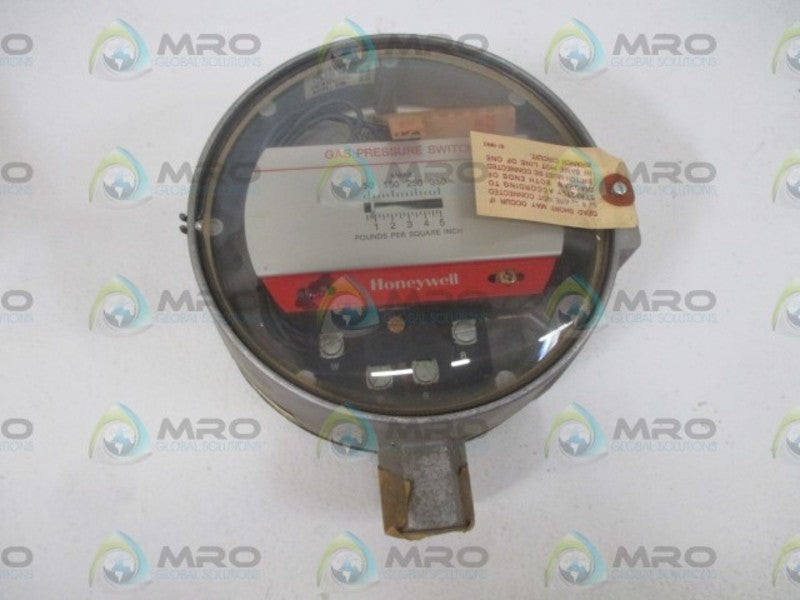 HONEYWELL C437E 1011 PRESSURE SWITCH * ORIGINAL PACKAGE *