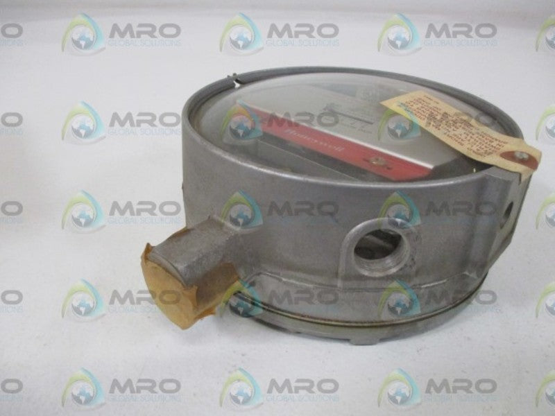 HONEYWELL C437E 1011 PRESSURE SWITCH * ORIGINAL PACKAGE *
