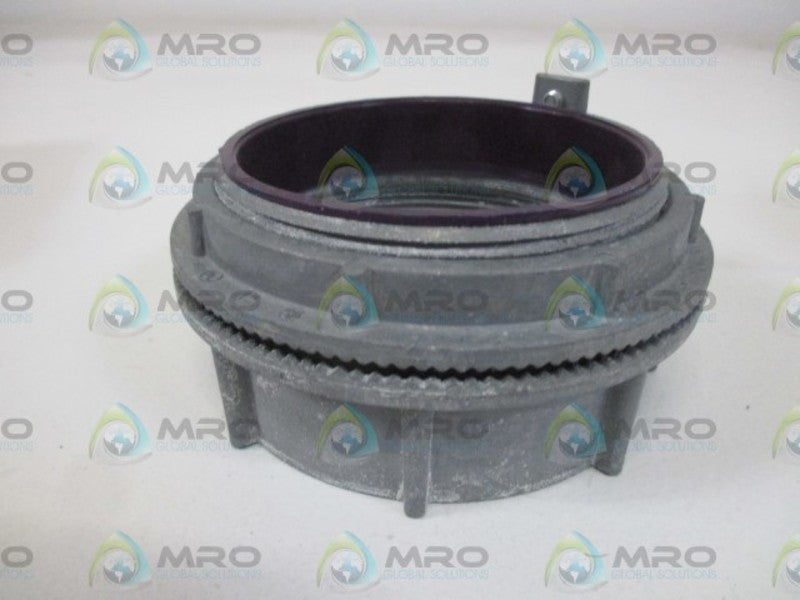 LH. DOTTIE WTHGL400 4" INSULATED WEATHERTIGHT HUBS W/GROUND*NEW IN BOX*
