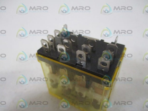 IDEC RH4B-U RELAY 120VAC  NSNP