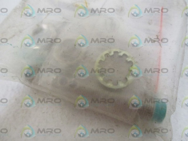 PEPPERL+FUCHS NBN4-12GM60-WO-V12 PROXIMITY SENSOR * NEW IN FACTORY BAG*