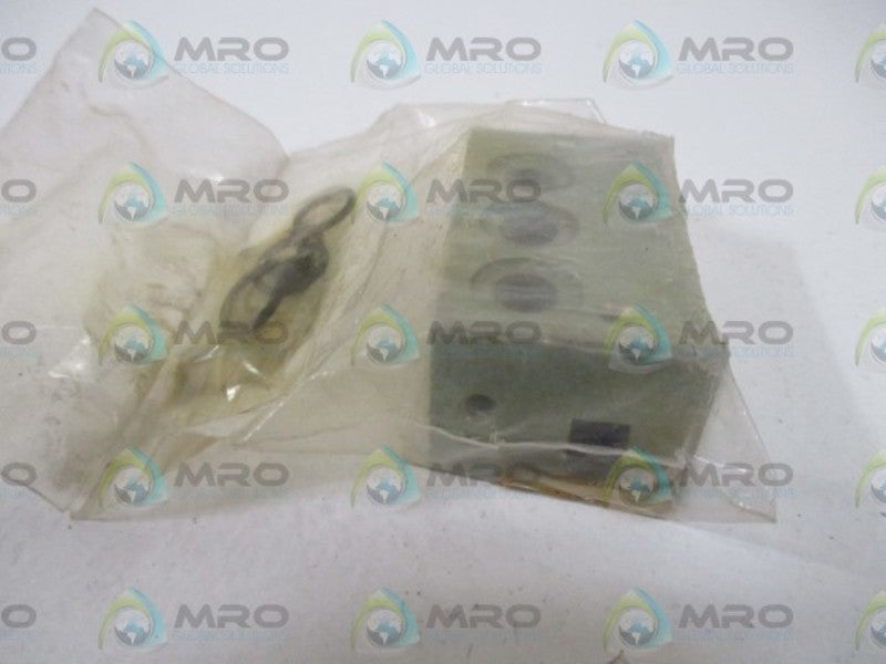 NUMATICS 229-718 MANIFOLD * NEW IN A BAG *