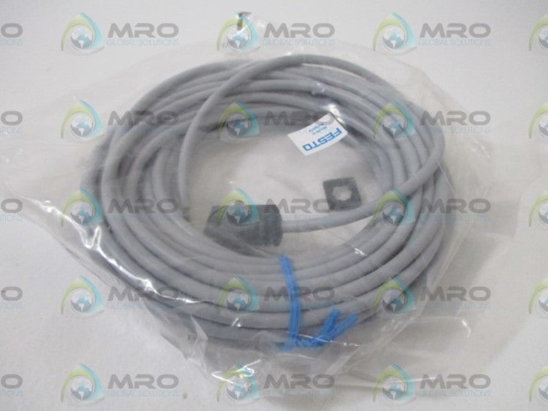 FESTO 193457 PLUG SOCKET WITH CABLE * NEW IN A FACTORY BAG *