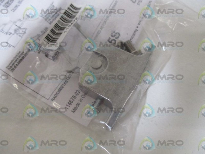 IFM EFECTOR E7905S HINGED ACTUATOR L/R * NEW IN A FACTORY BAG *