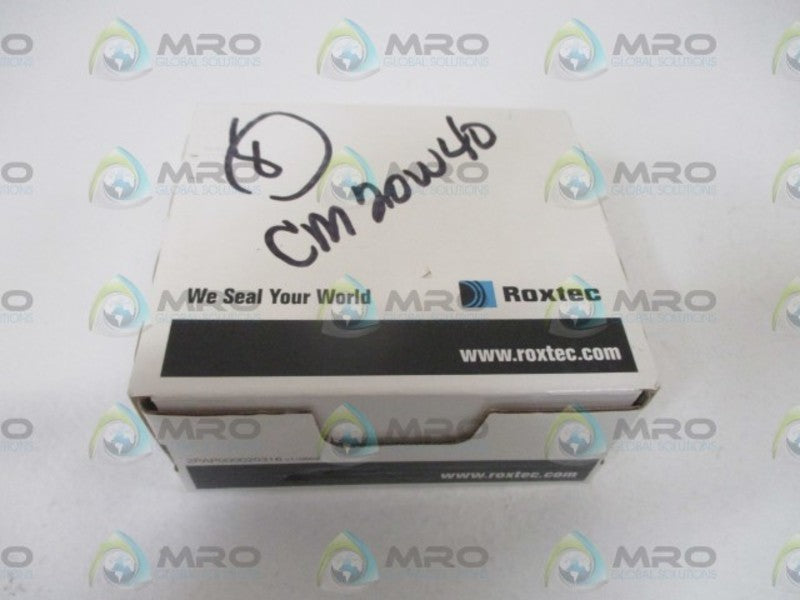 LOT OF 8 ROXTEC CM20W40 MODULES *NEW IN BOX*