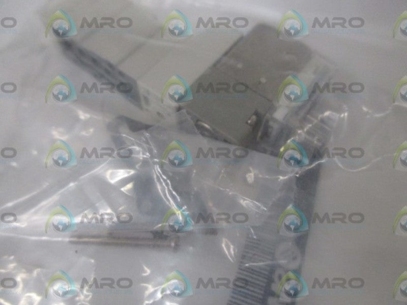 SMC SYJ3130-5L0Z SOLENOID VALVE * NEW IN A FACTORY BAG *