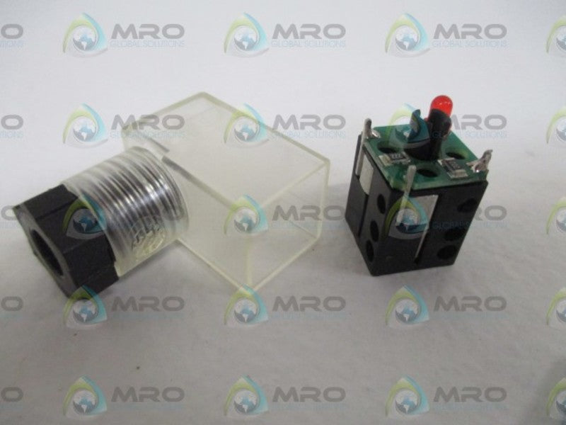 13071-25456 CONNECTOR * NEW IN A BAG *